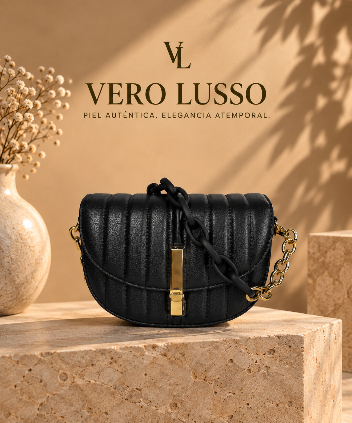 Borsa mezzaluna trapuntata con doppia tracolla