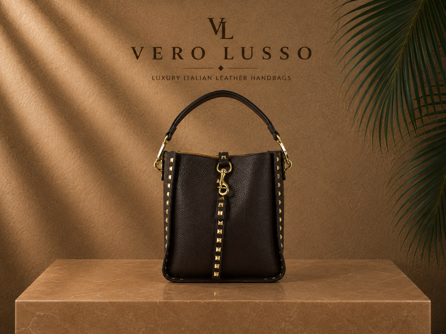 Shopper con pochette estraibile Piccola e Borchie Spike