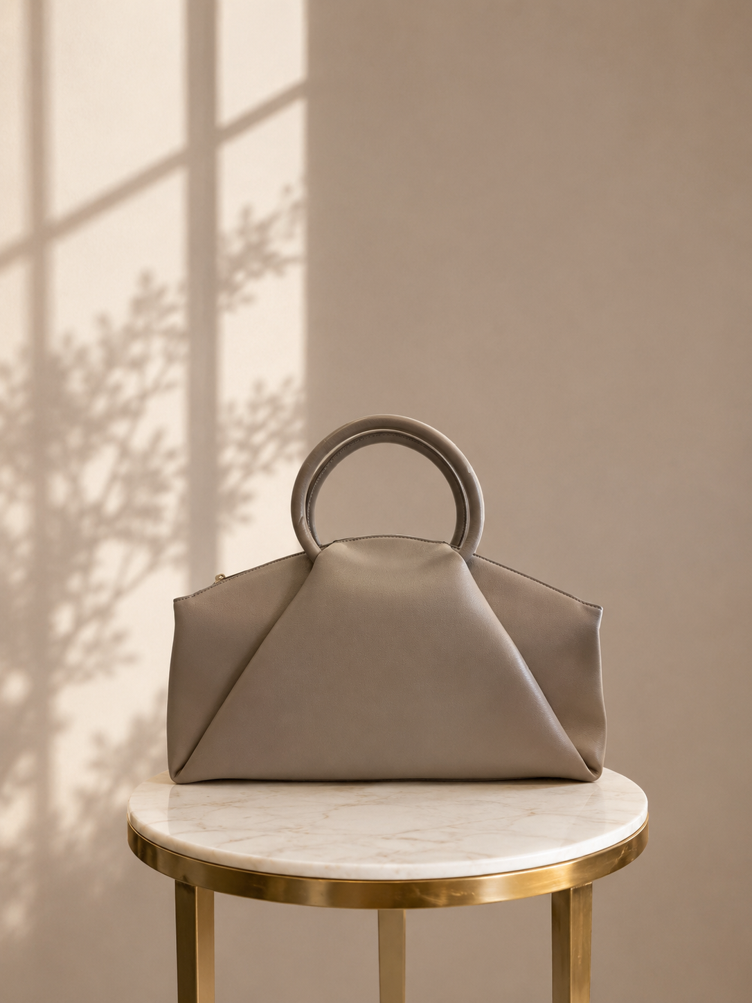 Borsa a mano con manico tondo