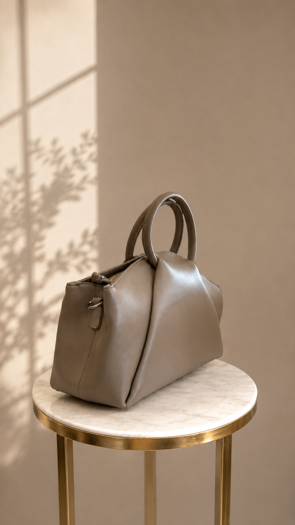 Borsa a mano con manico tondo